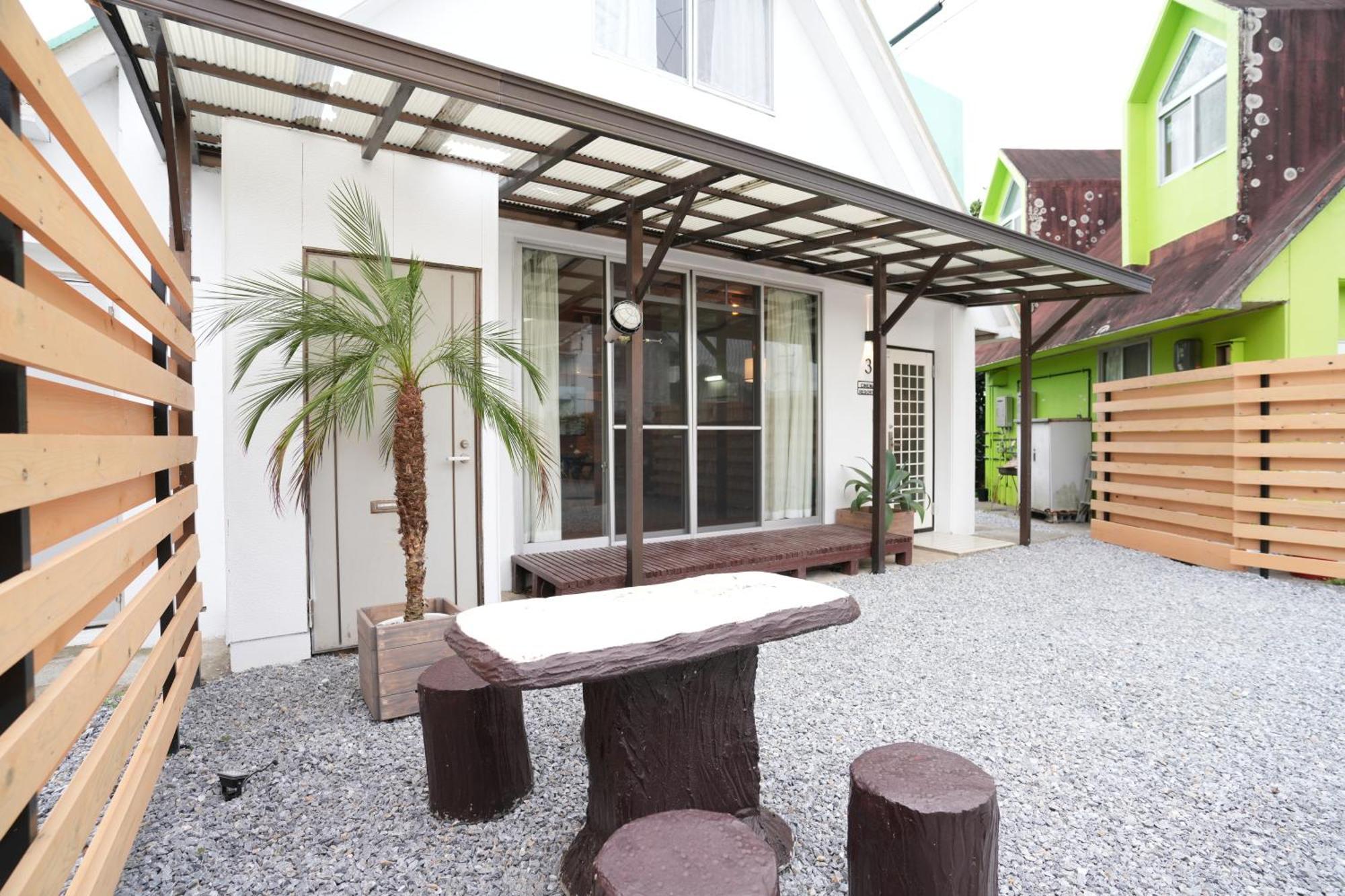 Cinema Resorts 3 Motobu Bagian luar foto